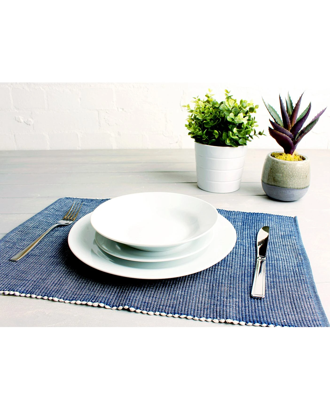 White 12 Piece Porcelain Dinner Set 4 White 12 Piece Porcelain Dinner Set - Image 2