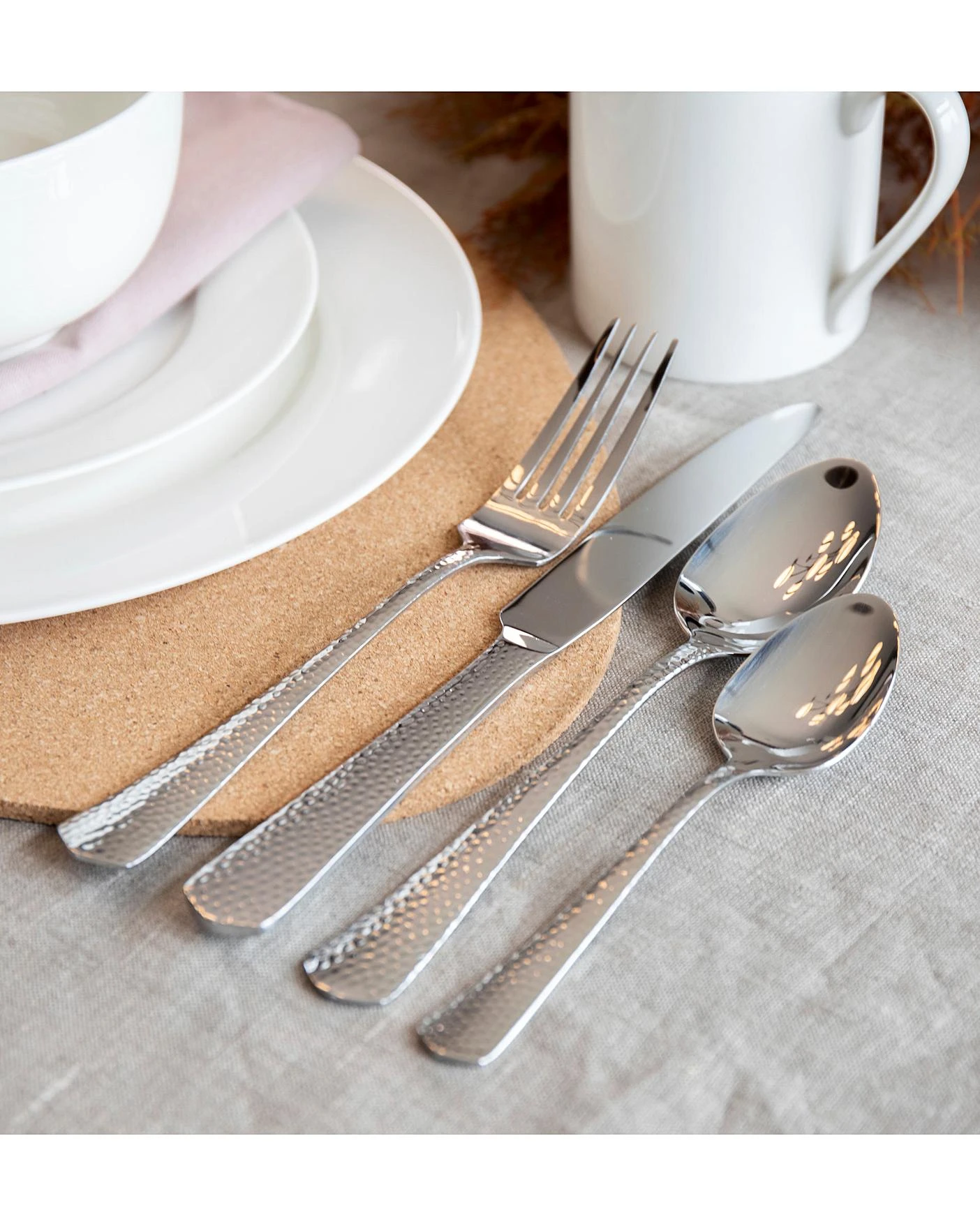 Mikasa Broadway 16pc Cutlery Set 3 Mikasa Broadway 16pc Cutlery Set