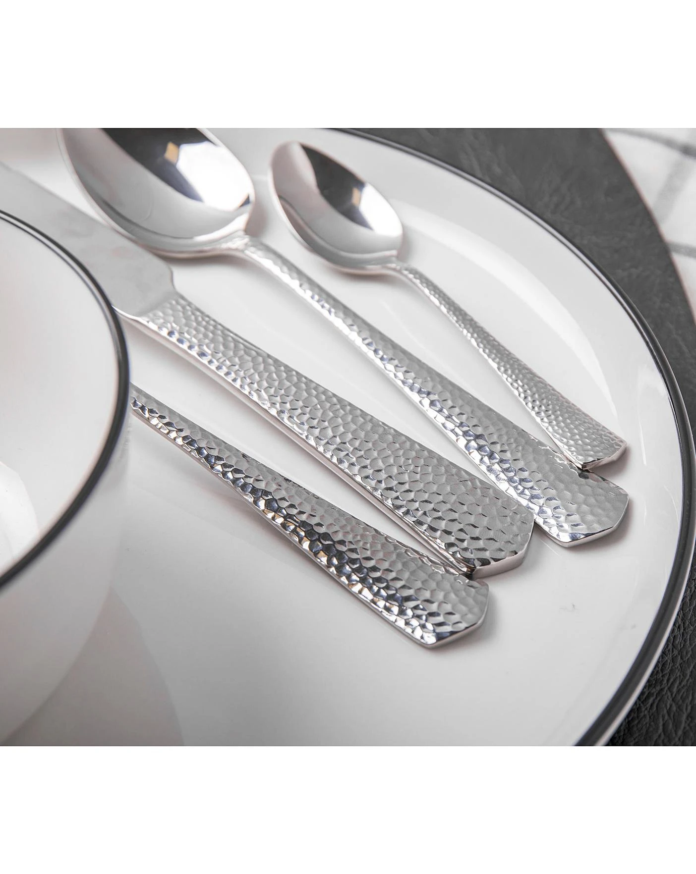 Mikasa Broadway 16pc Cutlery Set 6 Mikasa Broadway 16pc Cutlery Set - Image 4