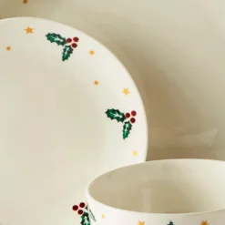 Holly And Stars 12 Piece Dinner Set -Yankee Candle Sales Shop z01lp552502s