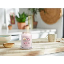 Yankee Candle Signature Cherry Vanilla -Yankee Candle Sales Shop z01mn128502s