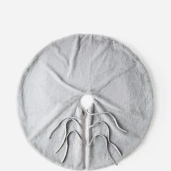 Faux Fur Tree Skirt 5 Faux Fur Tree Skirt -Yankee Candle Sales Shop z01mr279500s