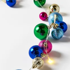 Lit Bauble Garland - 1.2m -Yankee Candle Sales Shop z01mt521501s